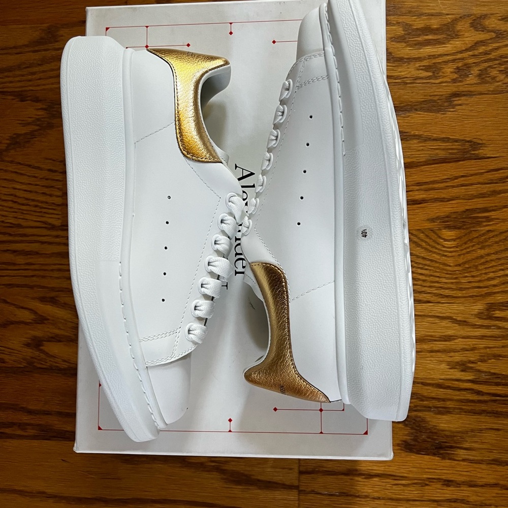 😊SOLD😊 Alexander McQueen Women's White and Gold Oversized Sneakers in 40.5